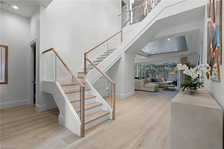 6826  Mangrove  AVE, Naples, FL 34109