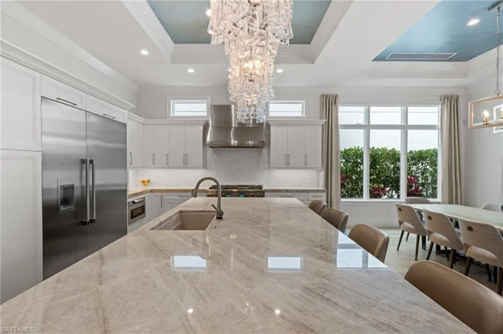 6826  Mangrove  AVE, Naples, FL 34109