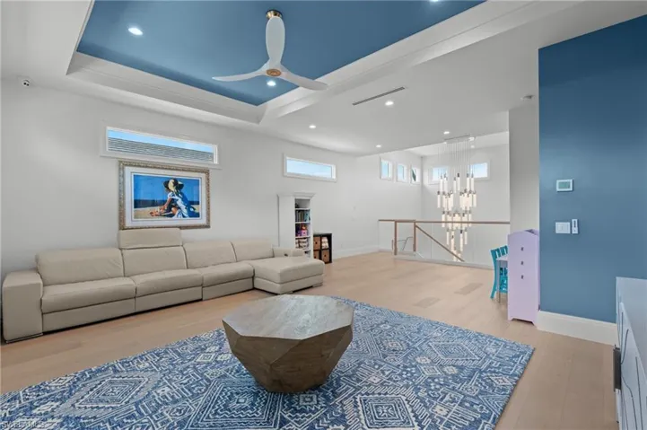 6826  Mangrove  AVE, Naples, FL 34109