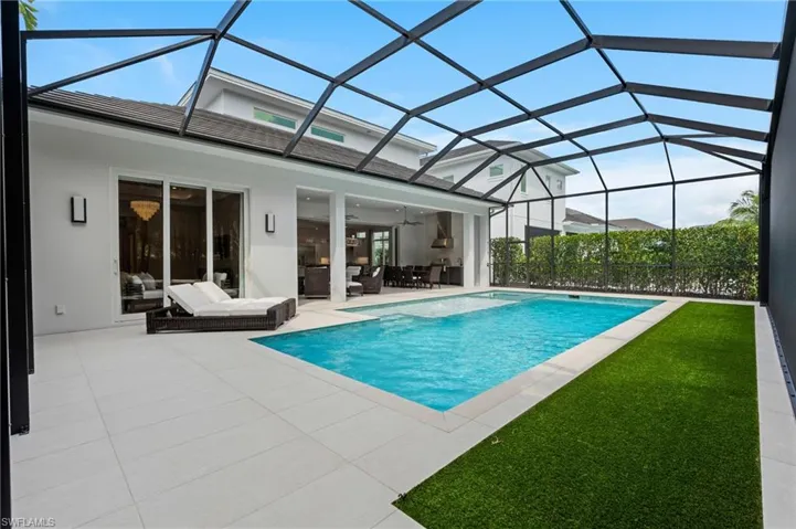 6826  Mangrove  AVE, Naples, FL 34109