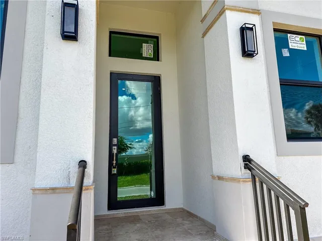 2480 Florida Ave, Naples, Florida 34112