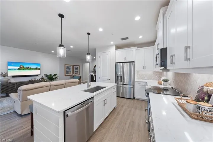 2554  Seychelles  DR, Naples, FL 34112