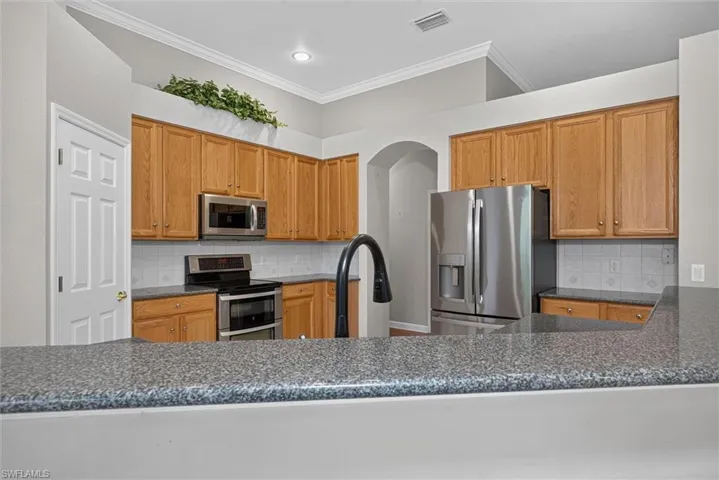 13716 Magnolia Lake Ct, Fort Myers, Florida 33907