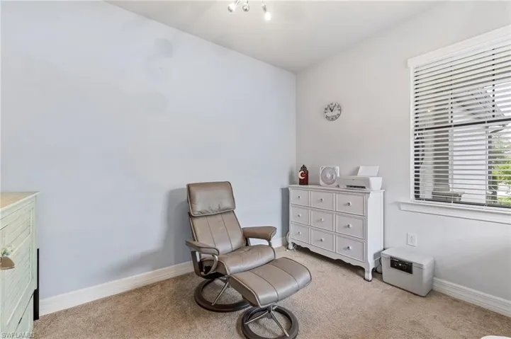 Den/Flex Room