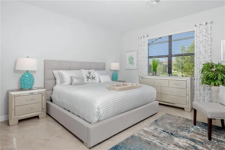 Primary Bedroom - so elegant