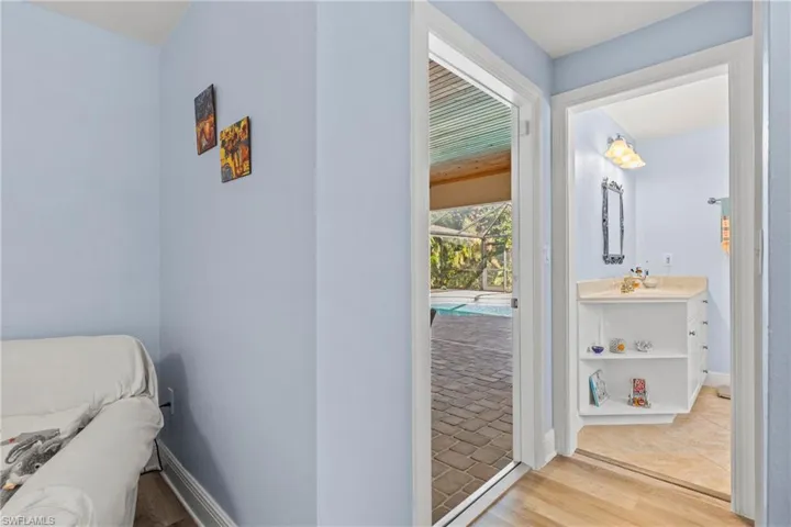 2569 Outrigger Ln, Naples, Florida 34104
