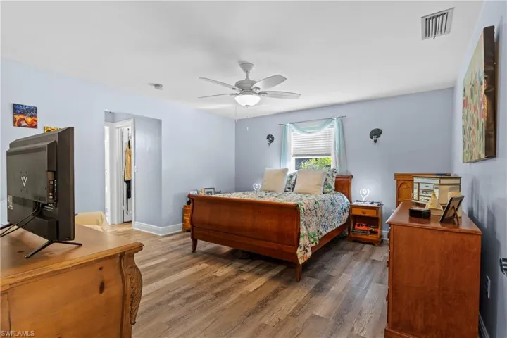2569 Outrigger Ln, Naples, Florida 34104