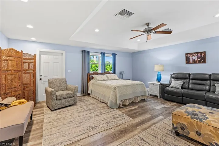 2569 Outrigger Ln, Naples, Florida 34104