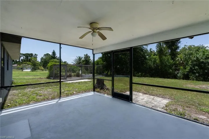 8484 Cypress Dr N, Fort Myers, Florida 33967