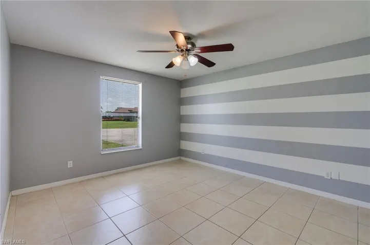 8484 Cypress Dr N, Fort Myers, Florida 33967