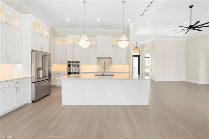 611 Diplomat Ct, Marco Island, Florida 34145