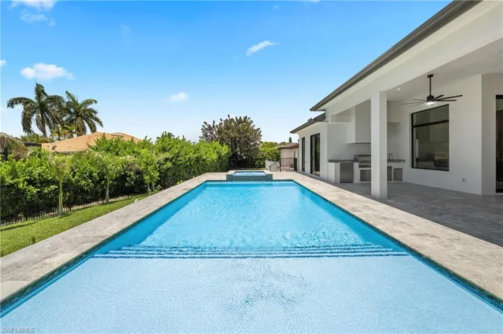 611 Diplomat Ct, Marco Island, Florida 34145