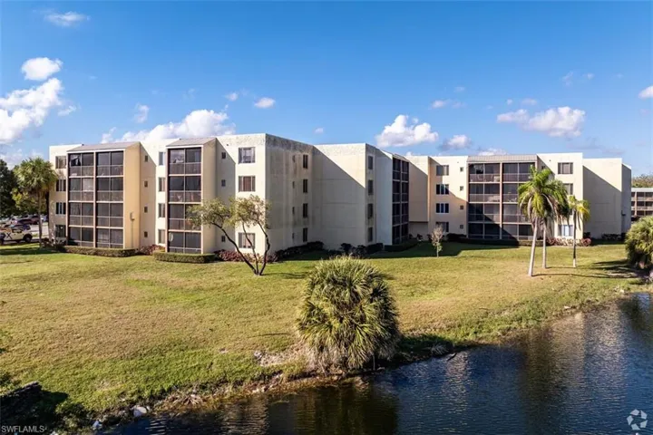 2831 Somerset Dr E 109, Lauderdale Lakes, Florida 33341