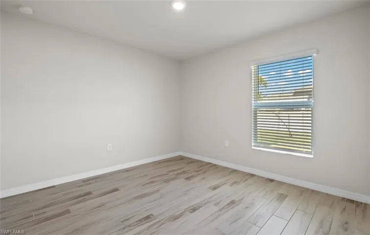 3600 NE 12th  PL, Cape Coral, FL 33909
