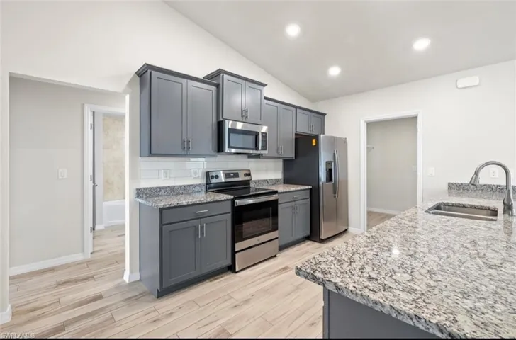 3600 NE 12th  PL, Cape Coral, FL 33909