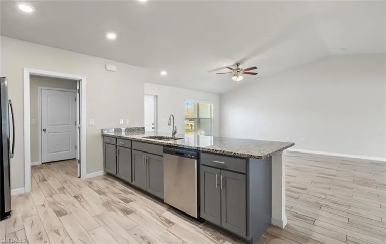 3600 NE 12th  PL, Cape Coral, FL 33909