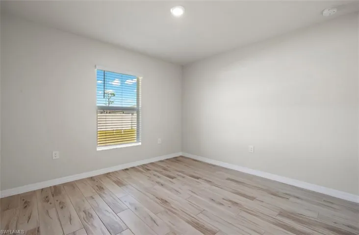 3600 NE 12th  PL, Cape Coral, FL 33909