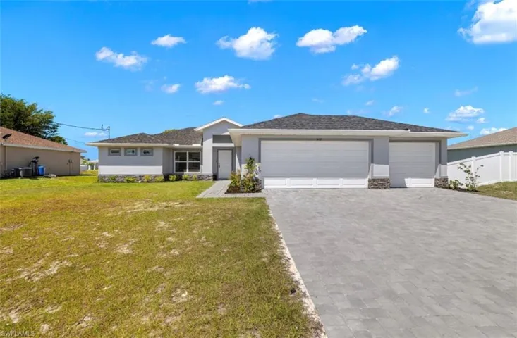 3600 NE 12th  PL, Cape Coral, FL 33909
