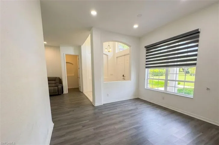 3935 10th Ave Ne, Naples, Florida 34120