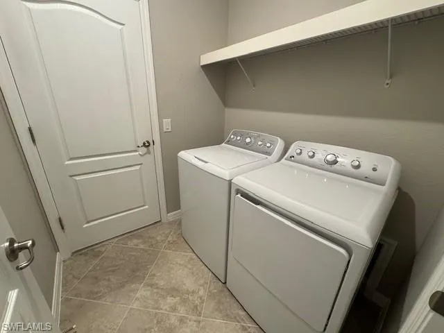 11513  Shady Blossom  DR, Fort Myers, FL 33913