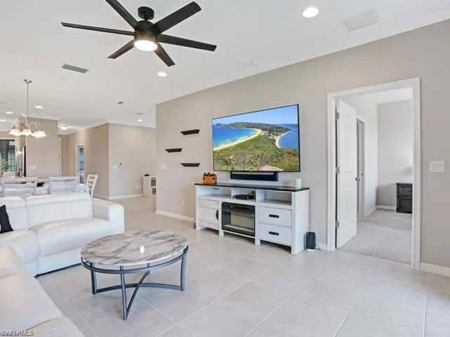 9378 Pocida Ct 101, Naples, Florida 34119