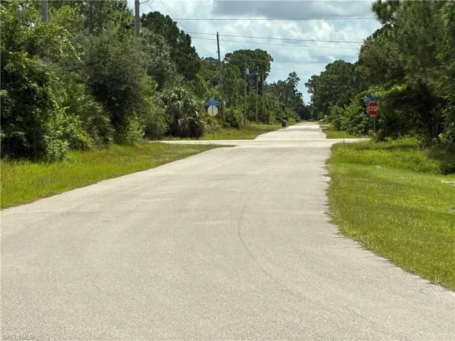507 Wabasso Ave S, Lehigh Acres, Florida 33974
