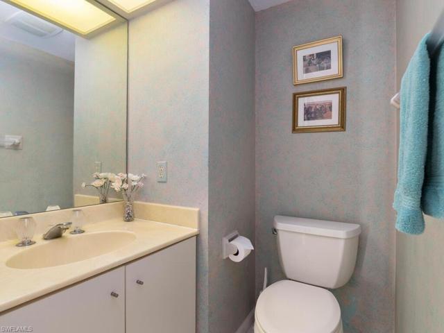 1/2 BATH
