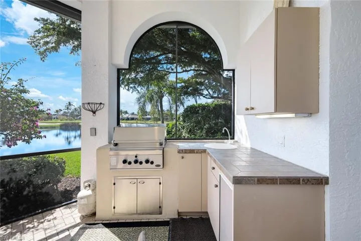 Outdoor Kitchen
