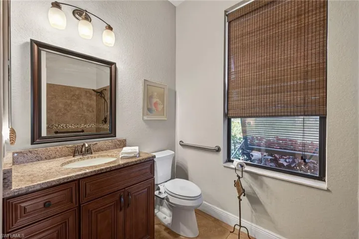 Bath for guest suite
