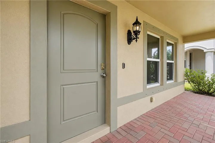 10365 Canal Brook Ln, Lehigh Acres, Florida 33936