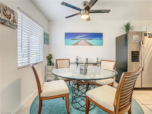 4625 Bayshore Dr D8, Naples, Florida 34112