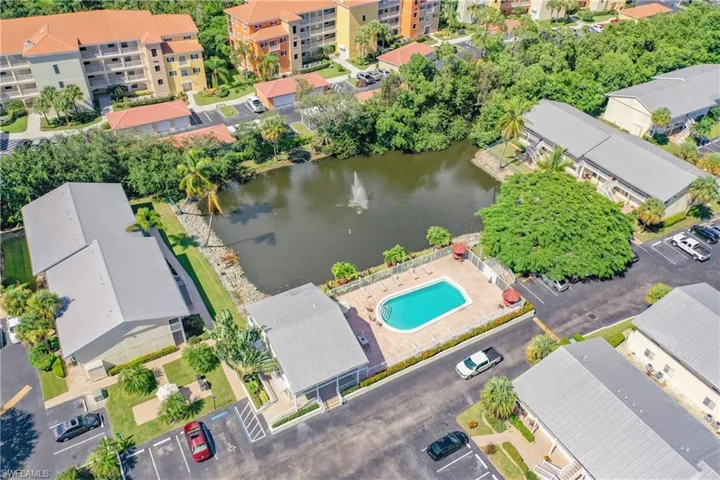4625 Bayshore Dr D8, Naples, Florida 34112