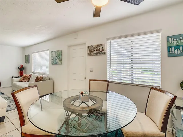 4625 Bayshore Dr D8, Naples, Florida 34112