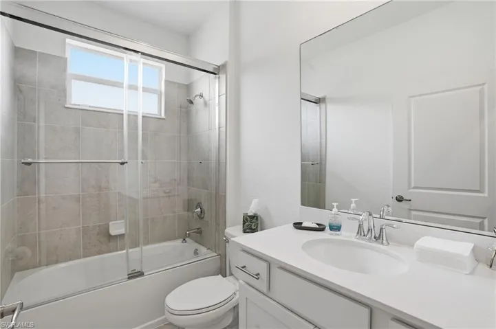 2215  Dragonfruit  WAY, Naples, FL 34120