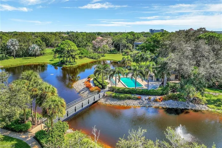 5954  Pelican Bay  BLVD, Naples, FL 34108