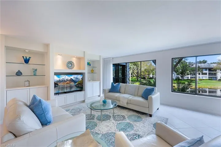 5954  Pelican Bay  BLVD, Naples, FL 34108