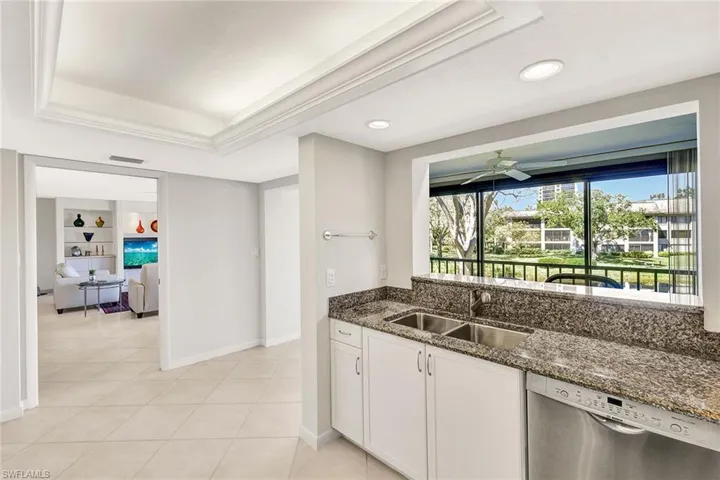 5954  Pelican Bay  BLVD, Naples, FL 34108
