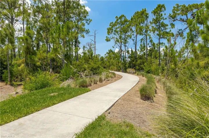 View of surrounding community