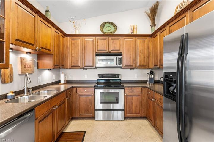 kitchen angle #2