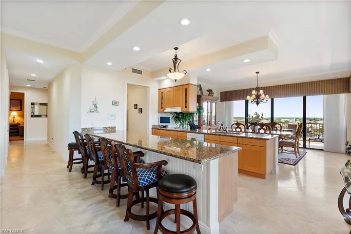 10620 Gulf Shore Dr 602, Naples, Florida 34108