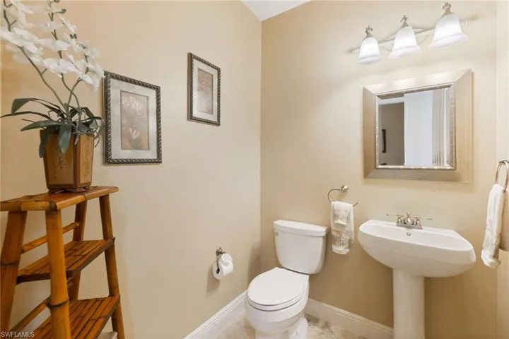 10620 Gulf Shore Dr 602, Naples, Florida 34108
