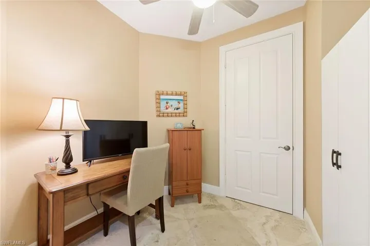 10620 Gulf Shore Dr 602, Naples, Florida 34108