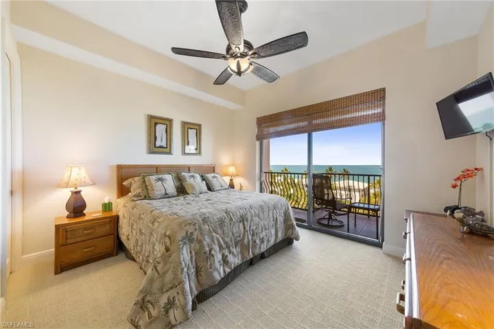 10620 Gulf Shore Dr 602, Naples, Florida 34108