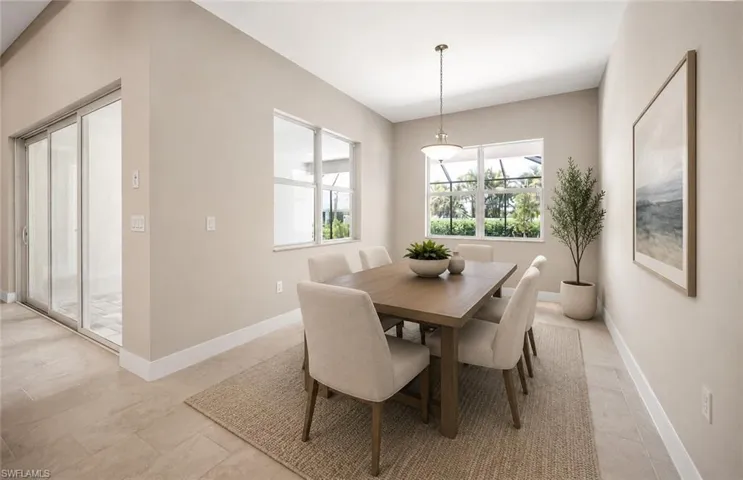 Casual Dining | Virtually Staged