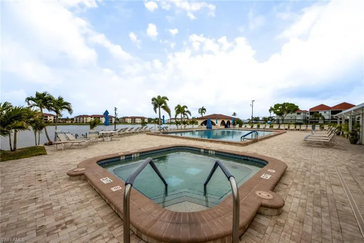 11115  Caravel  CIR, Fort Myers, FL 33908