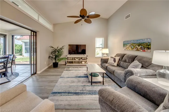 11115  Caravel  CIR, Fort Myers, FL 33908