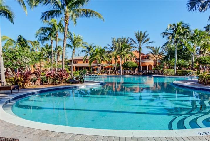 Paseo Resort Pool