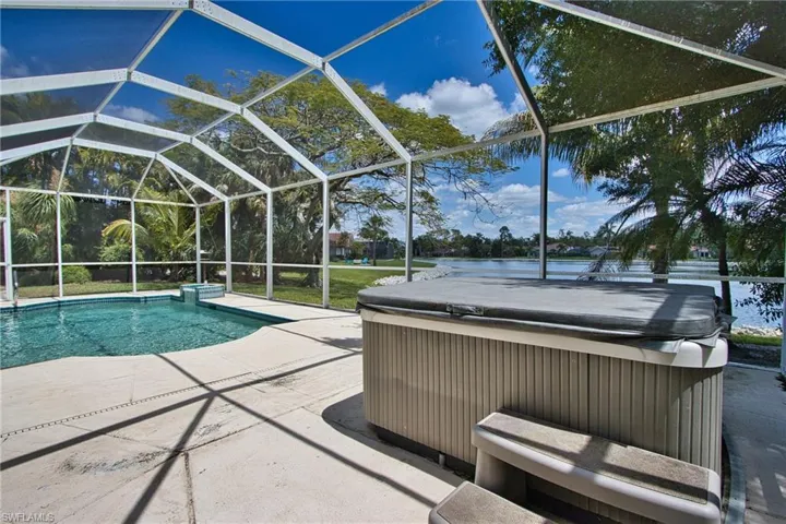 242  Belville  BLVD, Naples, FL 34104
