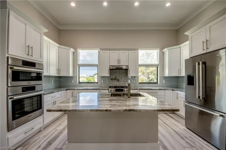 3517 Sw 6th Ter, Cape Coral, Florida 33991