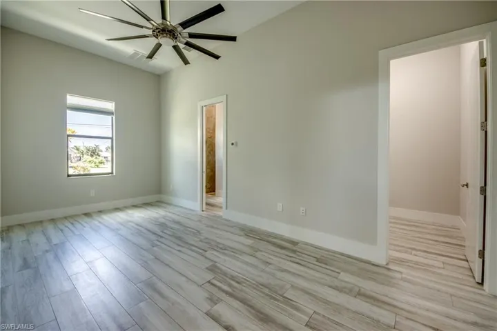 3517 Sw 6th Ter, Cape Coral, Florida 33991